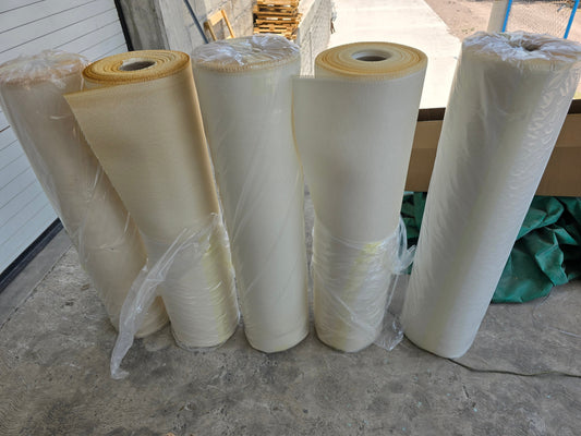 TELA DE FIBRA DE SILICE ANCHO: 0.92CM LARGO:50 MTS PESO: 45KGS TERMINADO: NATURAL DE 18 OZ conscomer